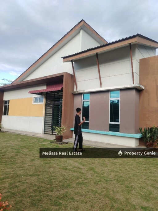 Corner Semi-D Anak Air Jaya Tanjung Lumpur Kuantan