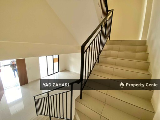 Nassim Heights, Ampang | 3-Storey Link 5 Bedrooms | RM1.2M - Strategic Location & Exclusive Private Road