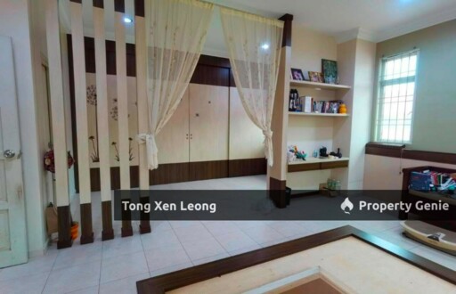 Spacious 5-Bedroom Corner Lot In Melaka, Partially-Furnished