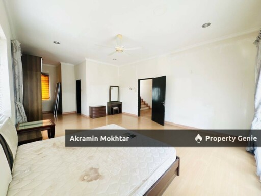 RENOVATED 2.5 Storey Semi D Puncak Bangi, Seksyen 6, Bandar Baru Bangi