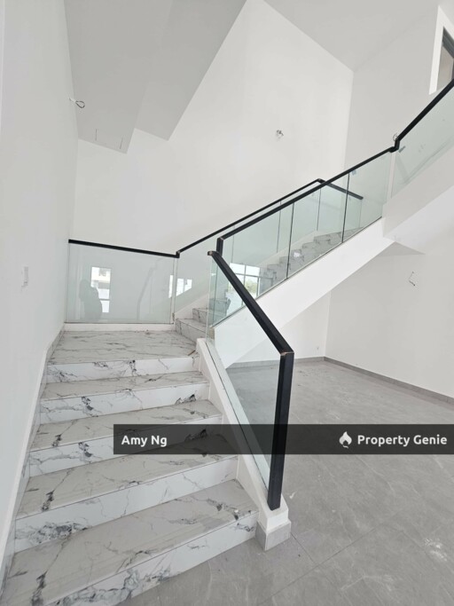 👨‍✈️Bigg Size 50'x103' Semi D FreeHold For Sale