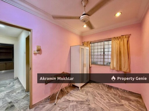 Corner Lot Facing Open Double Storey Semi D  Seksyen 9 Shah Alam