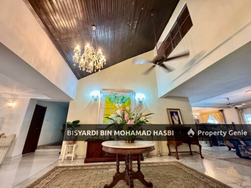 Corner Lot Bungalow @ Istana Bukit Kayangan, Seksyen 12 Shah Alam .