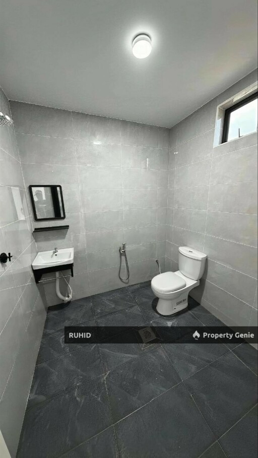 Taman Suria Single Storey Corner Lot, Fully Renovated, 4R3B, Freehold