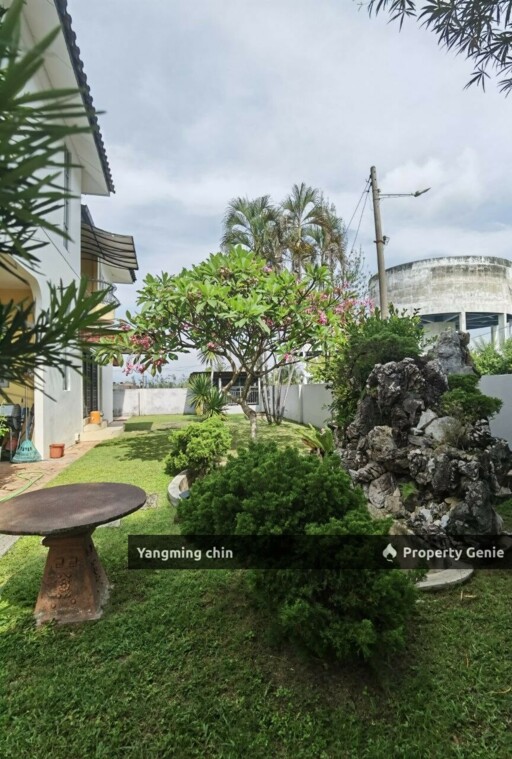 Taman Song Choon, Ipoh @ 2.5 Storey Corner House For Sale