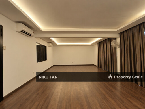 Jalan Ledang Bungalow House Bukit Tiram, Ulu Tiram For Sale