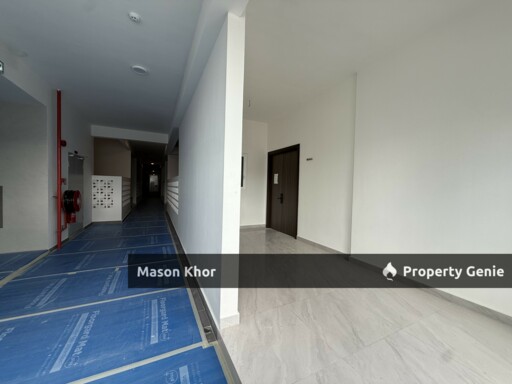 CODRINGTON RESIDENCE CORNER MIDDLE FLOOR SEAVIEW 1615sf 2CP ORIGINAL UNIT GEORGETOWN