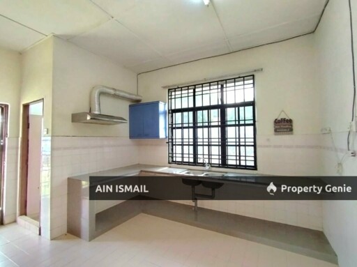 BANGLO TAMAN PERDANA, PERAMU PEKAN, PAHANG