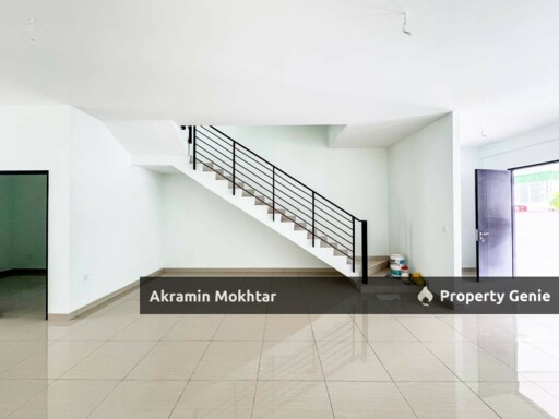 Freehold | 3 Storey Terrace Bangi Avenue