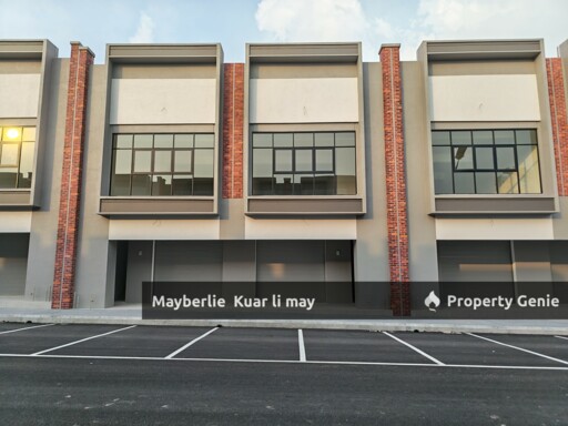 Village Square Gamuda Gardens Rm8k Intermediate GF/L1 Shop For RENT