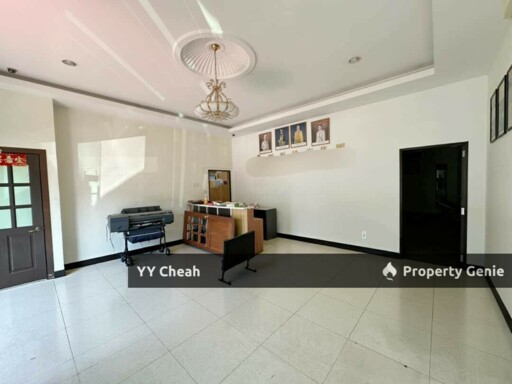 Medan Istana, Ipoh 2 storey Shop Lot, hot business area, renovated