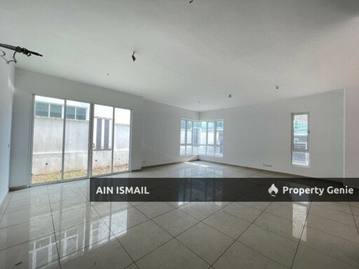 [100K BELOW MARKET] SEMI-D 2STOREY MAHKOTA HEIGHT (P2) KOTASAS, KUANTAN