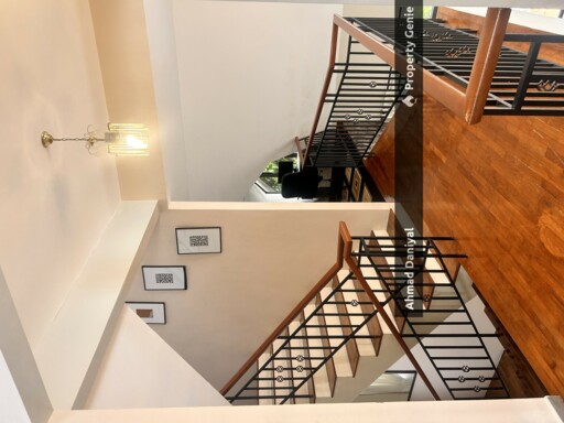 3 1/4 storey Bungalow @ Batu Ferringhi Penang For Sale