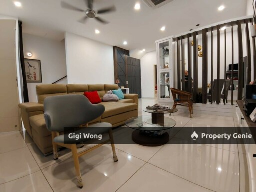 8 Residence Superlink 2.5 Terrace House