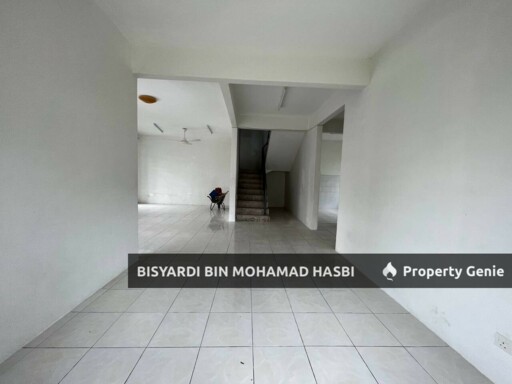 24'x70' Sq.Ft FREEHOLD End Lot Extra Land 2.5 Storey Terrace House Taman Salak Perdana, Bandar Baru Salak Tinggi, Sepang.