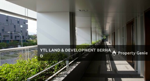 D6 Sentul East