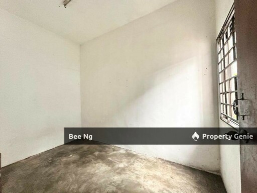 Taman Skudai Baru / Jalan Hang Lekir / Double Storey Terrace Full Loan