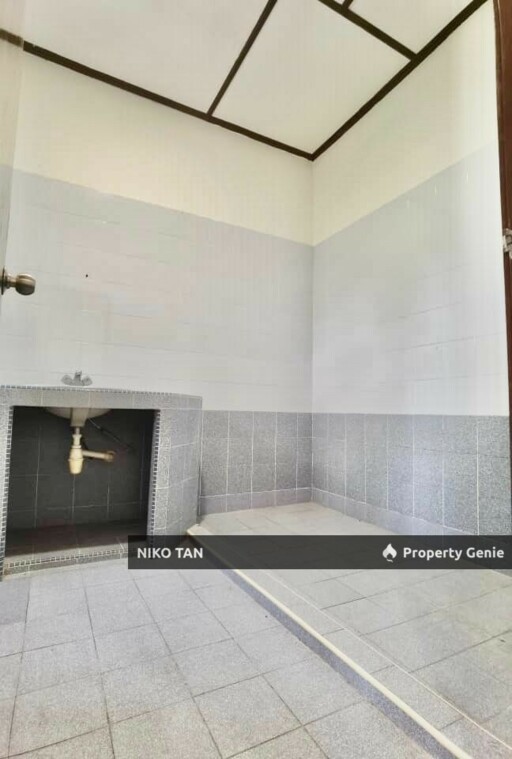 [UNBLOCK VIEW]2-Storey Jalan Pesona Pelangi Indah For Sale