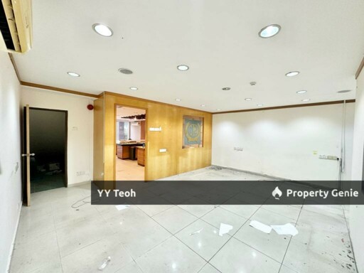 Melaka Raya Triple Storey Shoplot Office