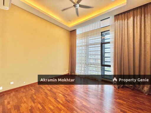 Freehold & Renovated | 2.5 Storey Terrace Intermediate TTDI Grove Phase 10, Kajang