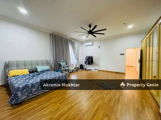 CORNER LOT Bungalow House 2 Storey Seksyen 6 Shah Alam Selangor