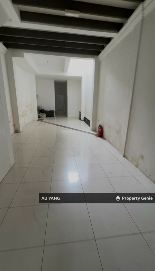Jalan Sri Bahari George Town Pulau Pinang Ground Floor Shoplot For Rent 商业店面出租