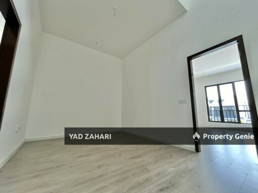 Nadira, Bandar Bukit Raja, Klang | Double Storey Terrace 4 Bedrooms | RM790K - New Unit, Freehold with Gated & Guarded