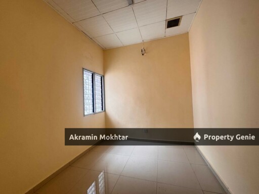 FREEHOLD & REFURBISHED | DOUBLE STOREY CORNER LOT SS1 KAMPUNG TUNKU, PETALING JAYA