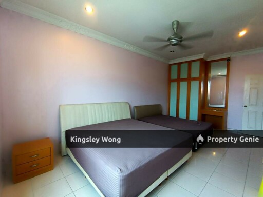 Thompson Pines Freehold Three Storey Terrace House Small Garden Ipoh Town Area