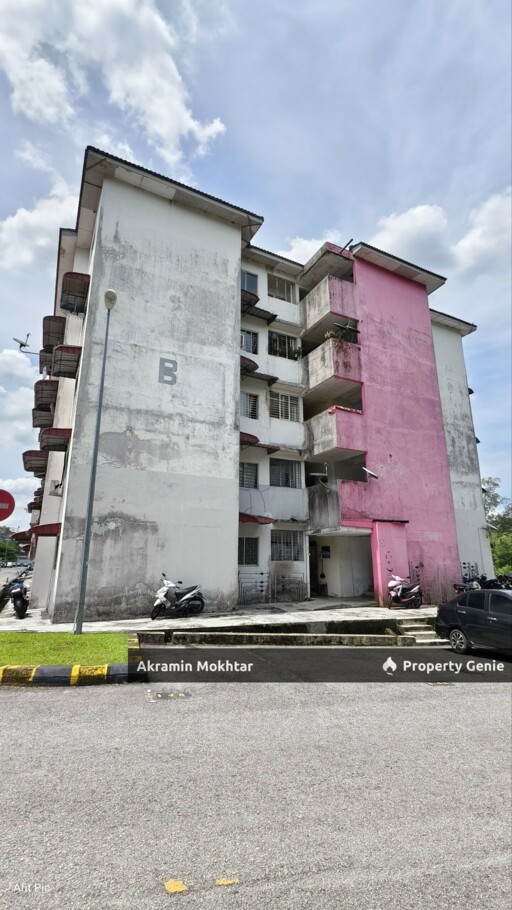 END LOT & 1 COVERED PARKING | Pangsapuri Damai Utama, Bandar Kinrara, Puchong