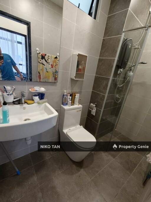 Twin Tower Residence With Fully Furnished For Rent