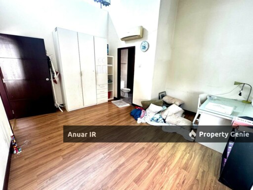CORNER LOT + SWIMMING POOL DOUBLE STOREY BUNGALOW BUKIT MAHKOTA JALAN BM 43000 KAJANG.