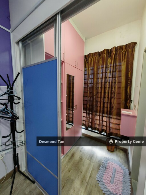 Redup Bandar Ainsdale , S2 Heights, Seremban 2 ( Facing Playground)