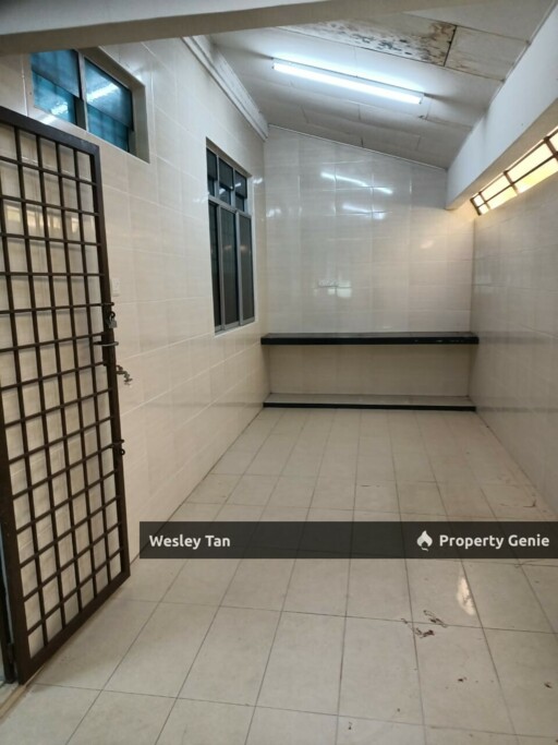 Taman Bukit Cheng , Melaka - 2 Storey Semi-D | Below Value | FREEHOLD | Bank Value RM650K - RM680K