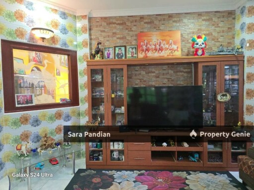 Spacious Corner Bungalow at Kg Tawas Ipoh