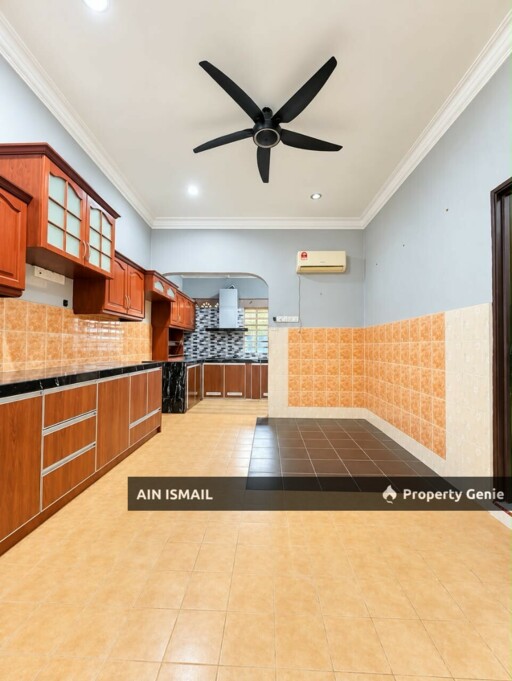 [FULLY RENOVATED] TERES SETINGKAT TAMAN KRISTAL, SUNGAI KARANG DARAT, KUANTAN