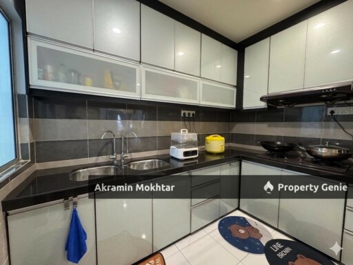 Renovated, Partially Furnished & 2 Covered Parking | Pangsapuri Damai Seksyen 25 Shah Alam, Level 4 with Lif