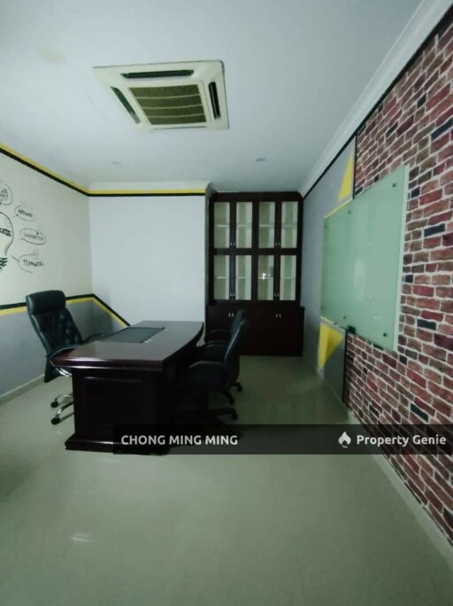 Double Storey Shop First Floor @ Uptown Avenue Seremban 2 for Rent