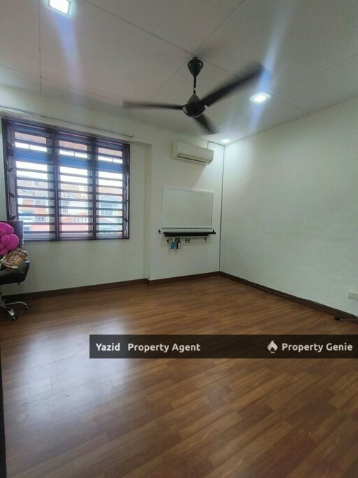 Double Storey, Taman Salak Perdana, Salak Tinggi [ FREEHOLD ]