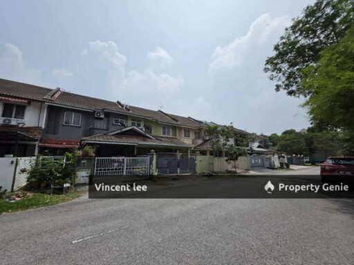 Taman Bukit Kinrara, 2 Storey Landed, Good Neighborhood, Well Kept Condition