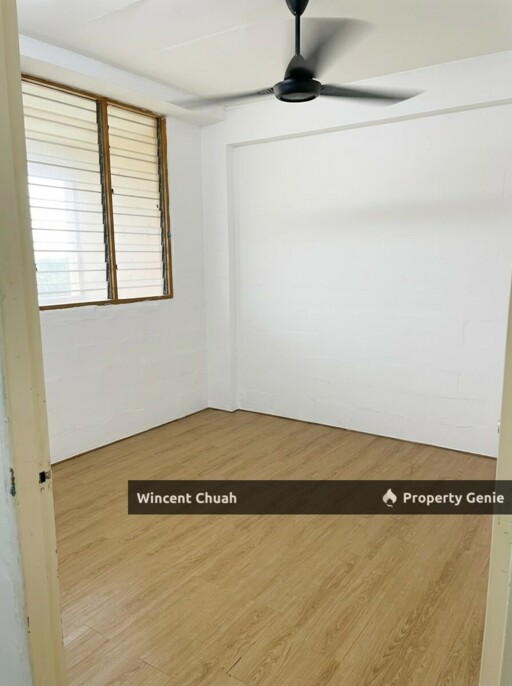 Ground Floor Flat Wangsa Maju Seksyen 1, near to LRT & Aron Alpha Angle Mall