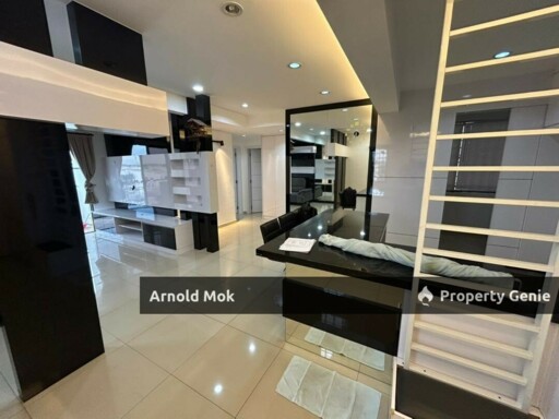 2 Bedrooms Apartment at Fair View Apartment Permas Jaya for Sale