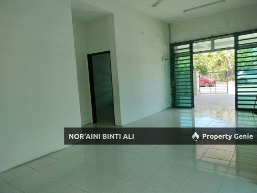 UTK DIJUAL TERES SETINGKAT CORNER LOT (TANAH LUAS)SUNGAI SOI JAYA, KUANTAN