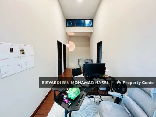 CORNER LOT FULLY FURNISHED & FULLY RENOVATED,  2 Storey Terrace One Park Taman Semenyih Idaman, Semenyih.