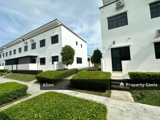 The Borough @ Eco Botanic 2 – Stunning Newly Renovated End Lot