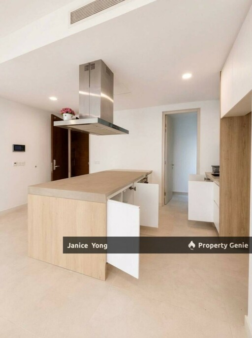 Imperia Condominium Puteri Harbour