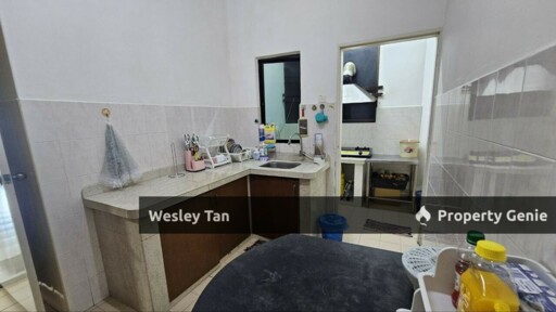 Kampung 8 Condo 4rooms Partly Fitted Kota Seaview Next To Int. School
