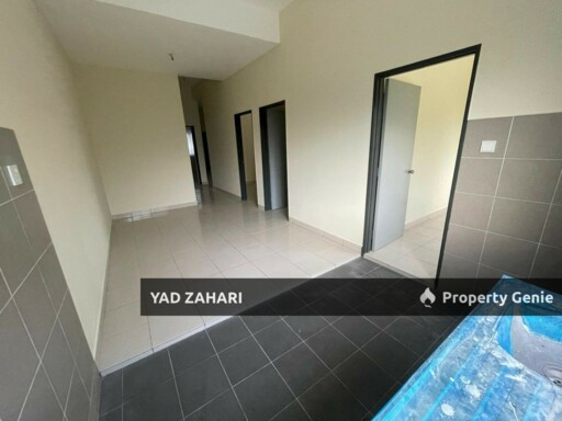 Jalan Lombong Perak, Shah Alam | Single Storey Terrace 4 Bedrooms | RM475K - Freehold and Near Mall