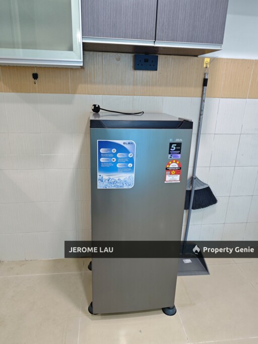 Middle room for rent kipark kip villa tampoi near paradigm mall