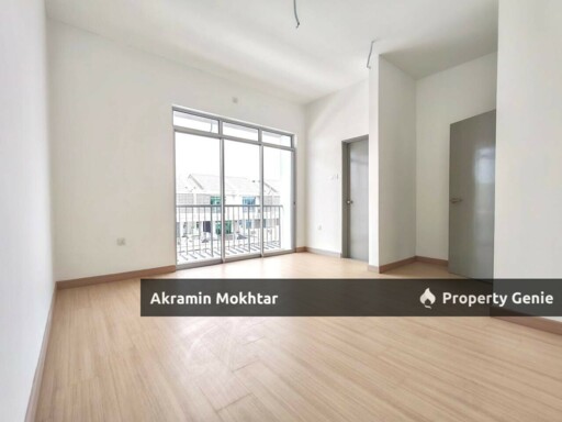 Double Storey Halya 2, Daunan Worldwide Puncak Alam